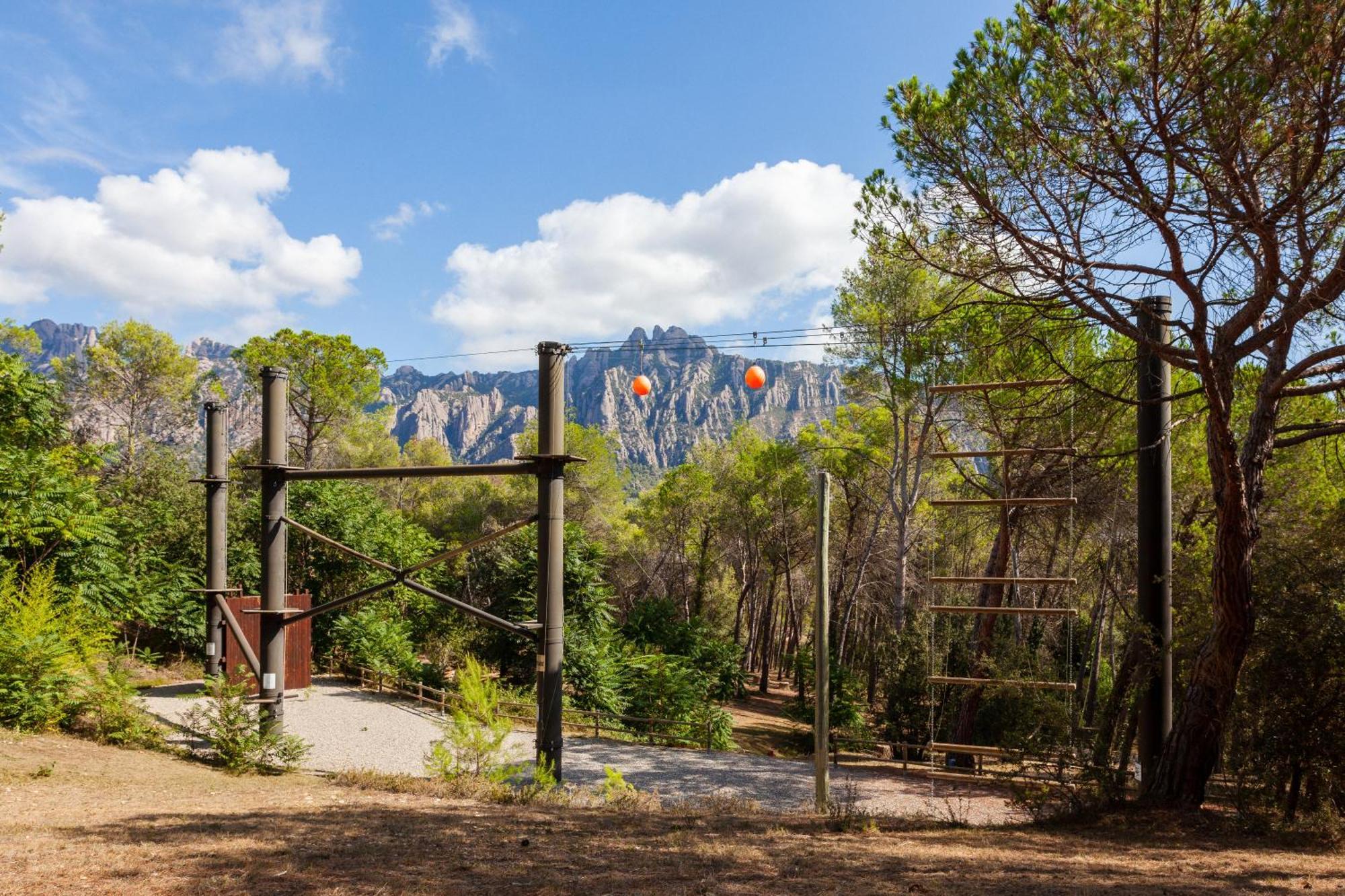 Checkin Montserrat Collbato ภายนอก รูปภาพ