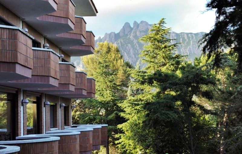 Checkin Montserrat Collbato ภายนอก รูปภาพ